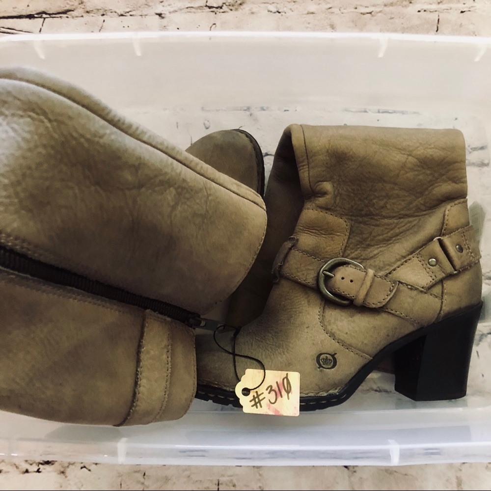 🚫🆂🅾🅻🅳🚫Born Leather Sz8.5 Calf-High Zippered - Picture 4 of 8